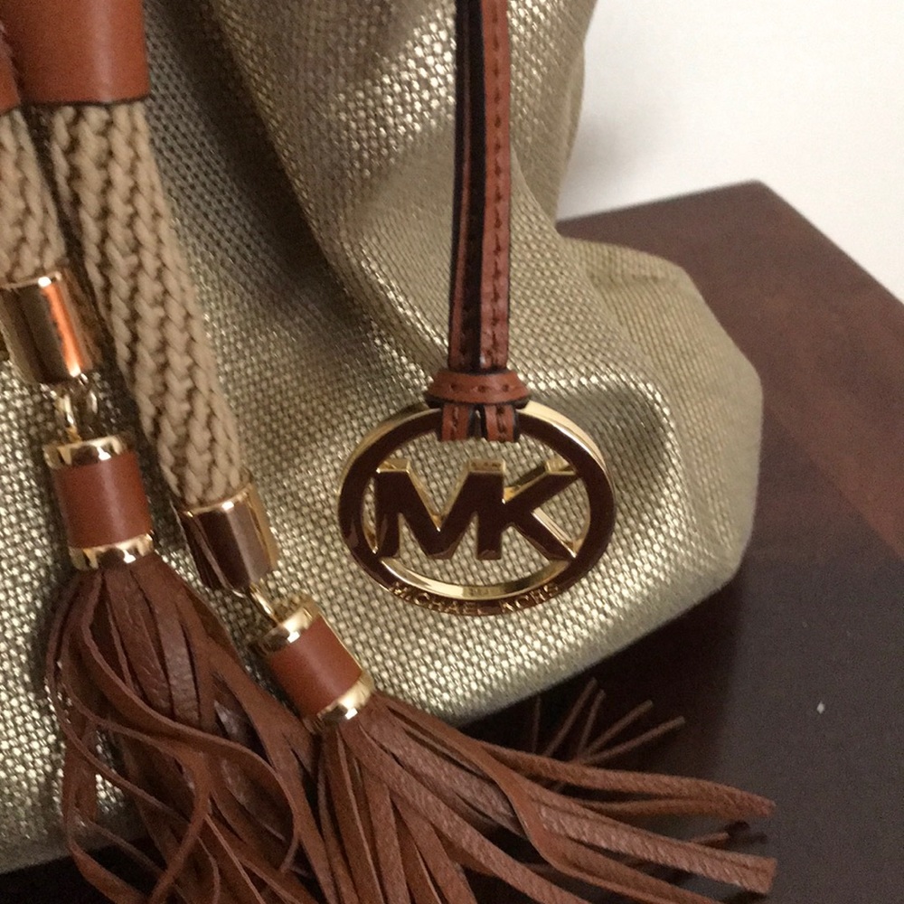 Michael Kors gold pocket book - Picture 5 of 6